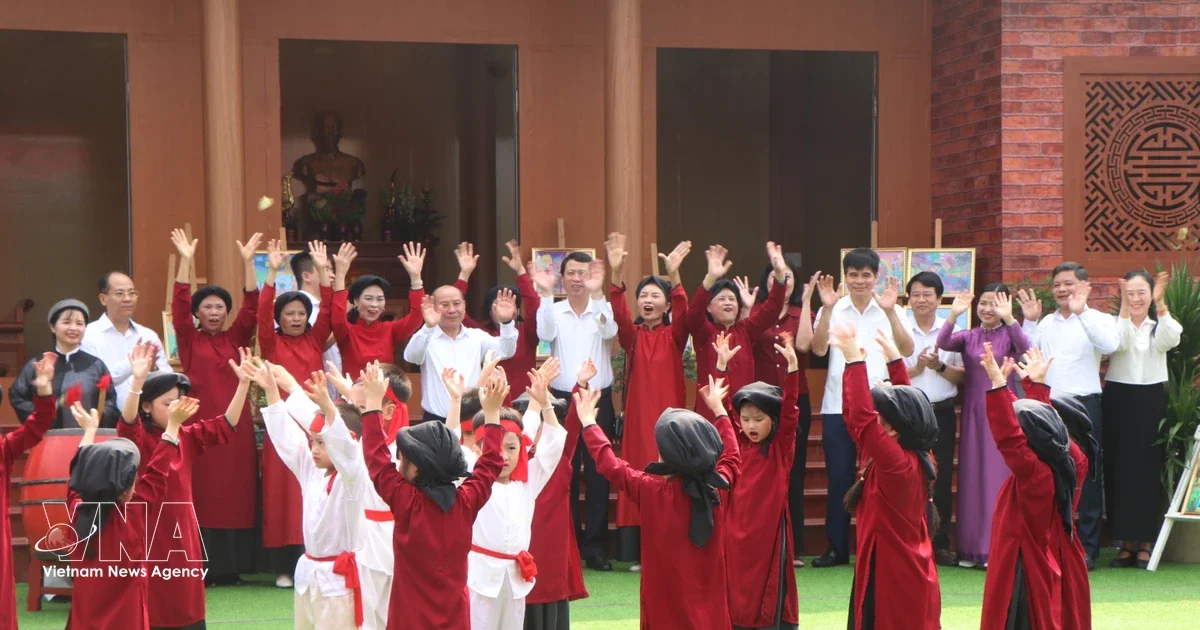 В Футхо открылся фестиваль королей Хунгов, сопровождающийся яркими культурными и туристическими мероприятиями